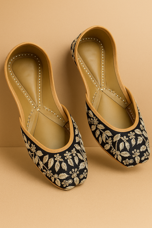 Elegant Black & Gold Embroidered Jutti for Women – Handcrafted Footwear for Festive & Ethnic Wear